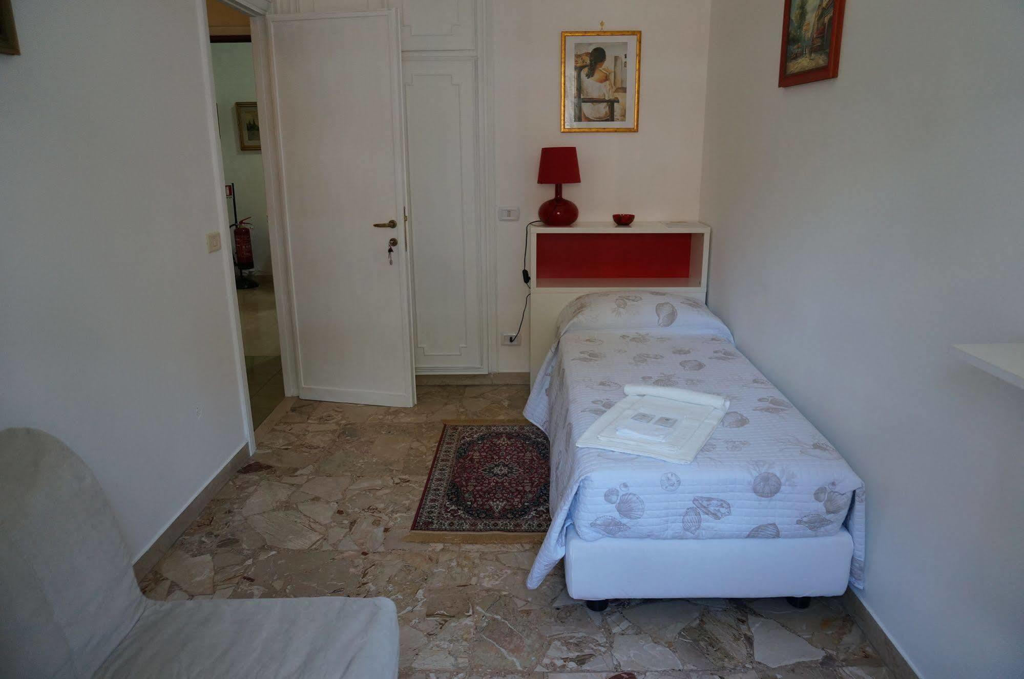 Romoletto B&B ภายนอก รูปภาพ